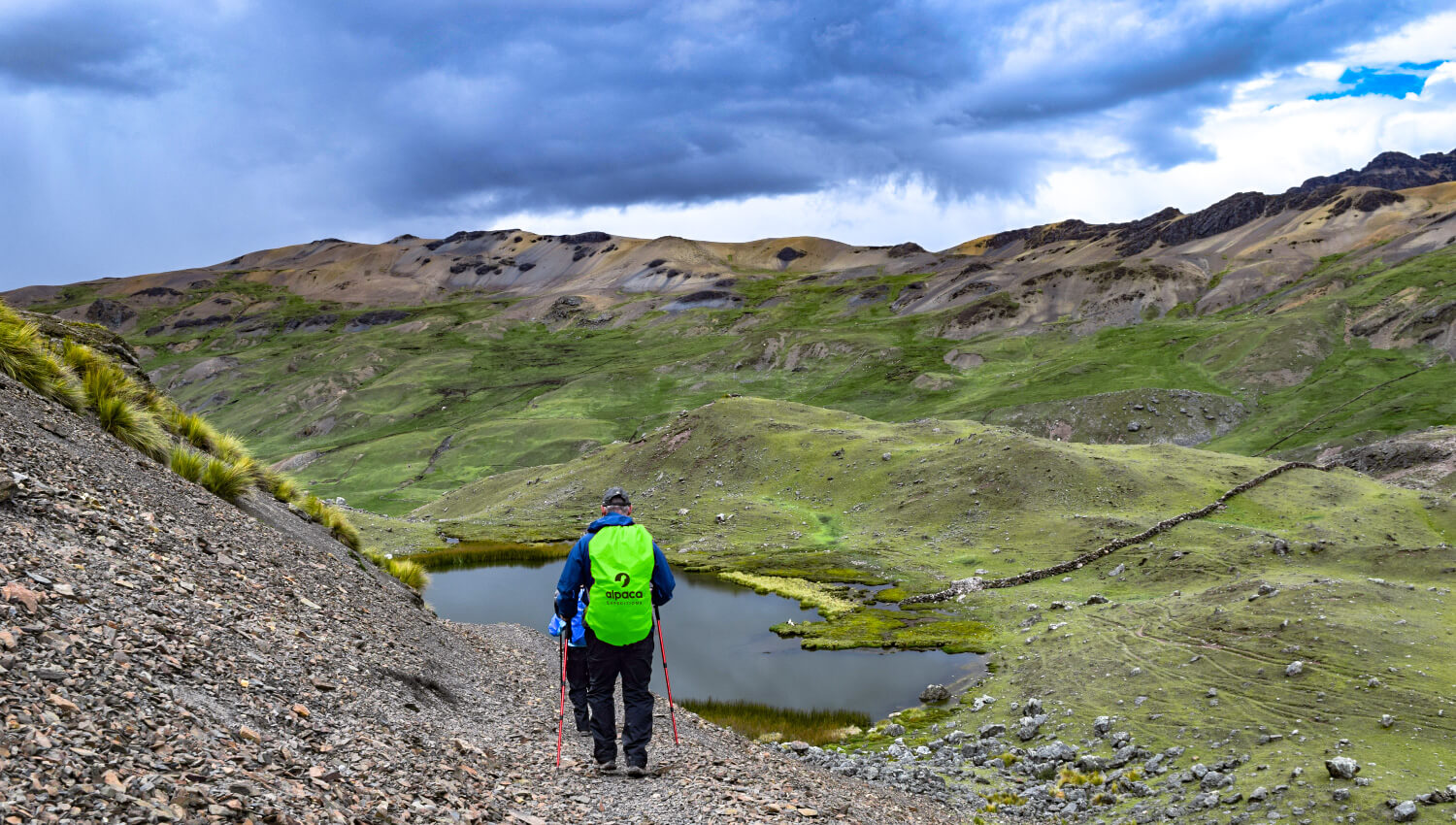 Man hiking the Ausangate 7 lakes trek