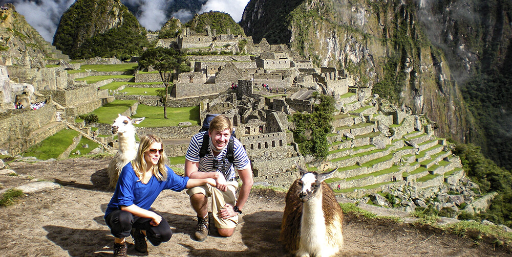 Sacred Valley & Machu Picchu Tour 2 Days 1 Night