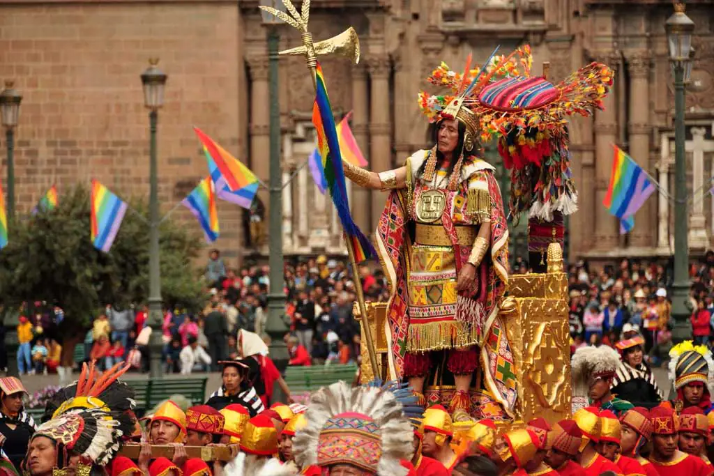 Sapa-Inca-King-through-Cusco.jpg