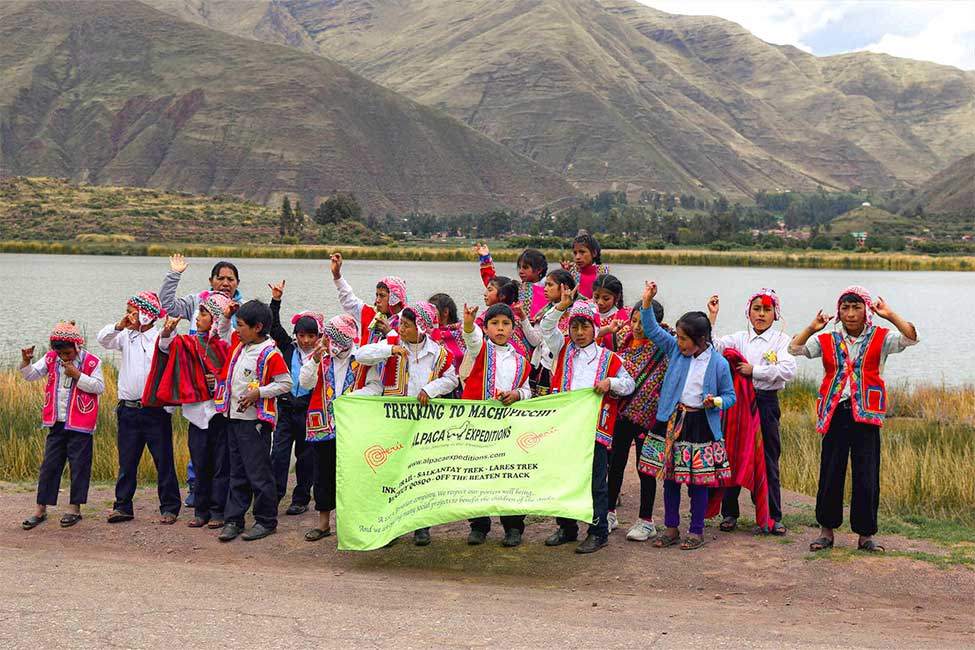 The Children of Huama Visit the South Valley in Cusco