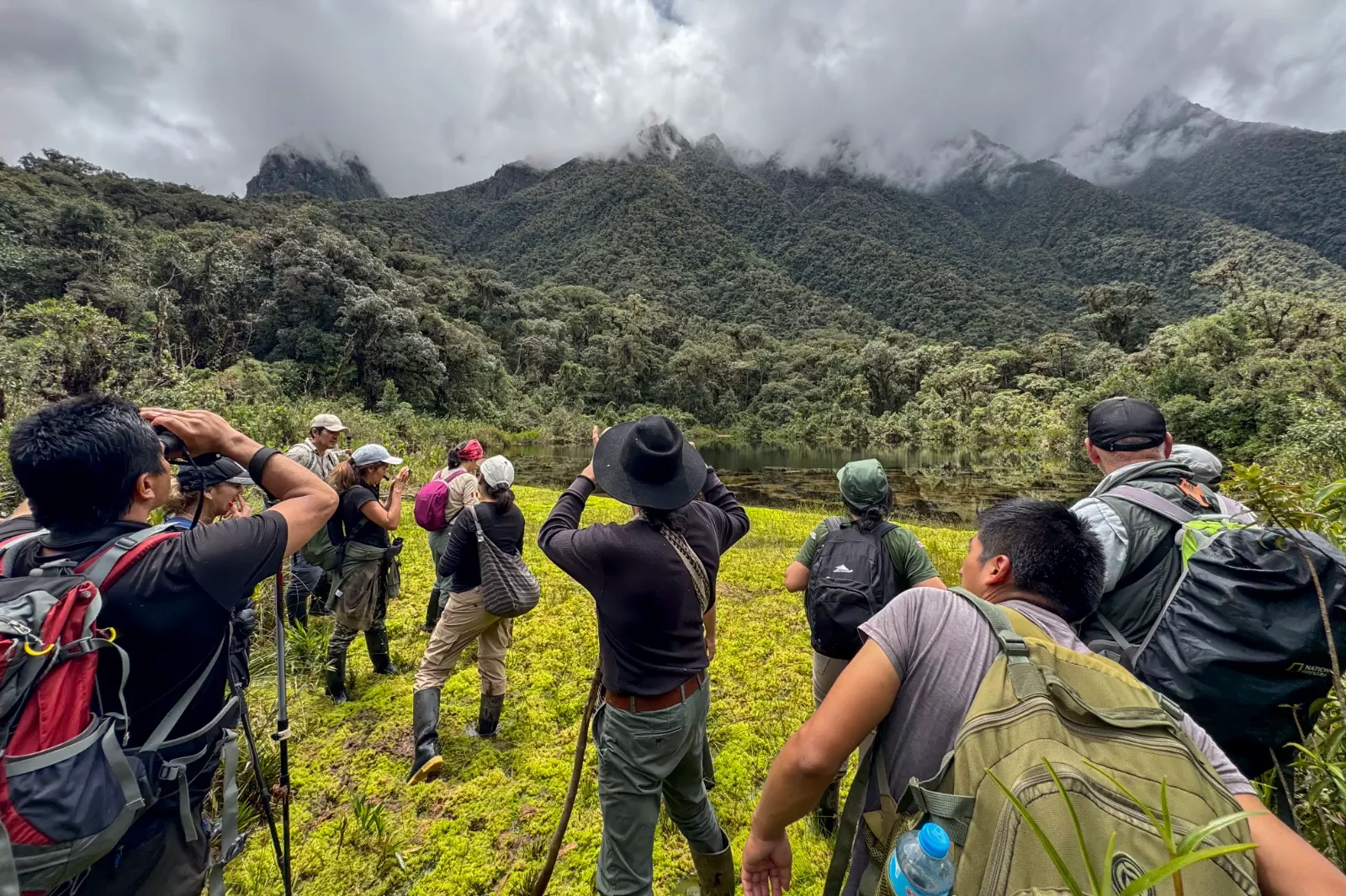 Trekking caminata en Perú
