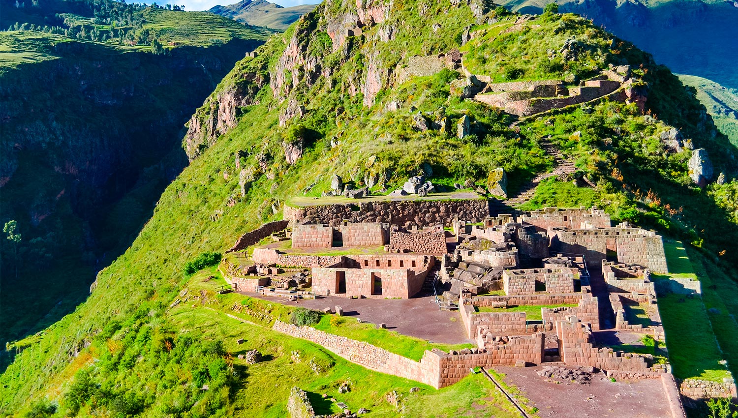 Tour Valle Sagrado Día Completo -Centro arqueologico de Pisaq