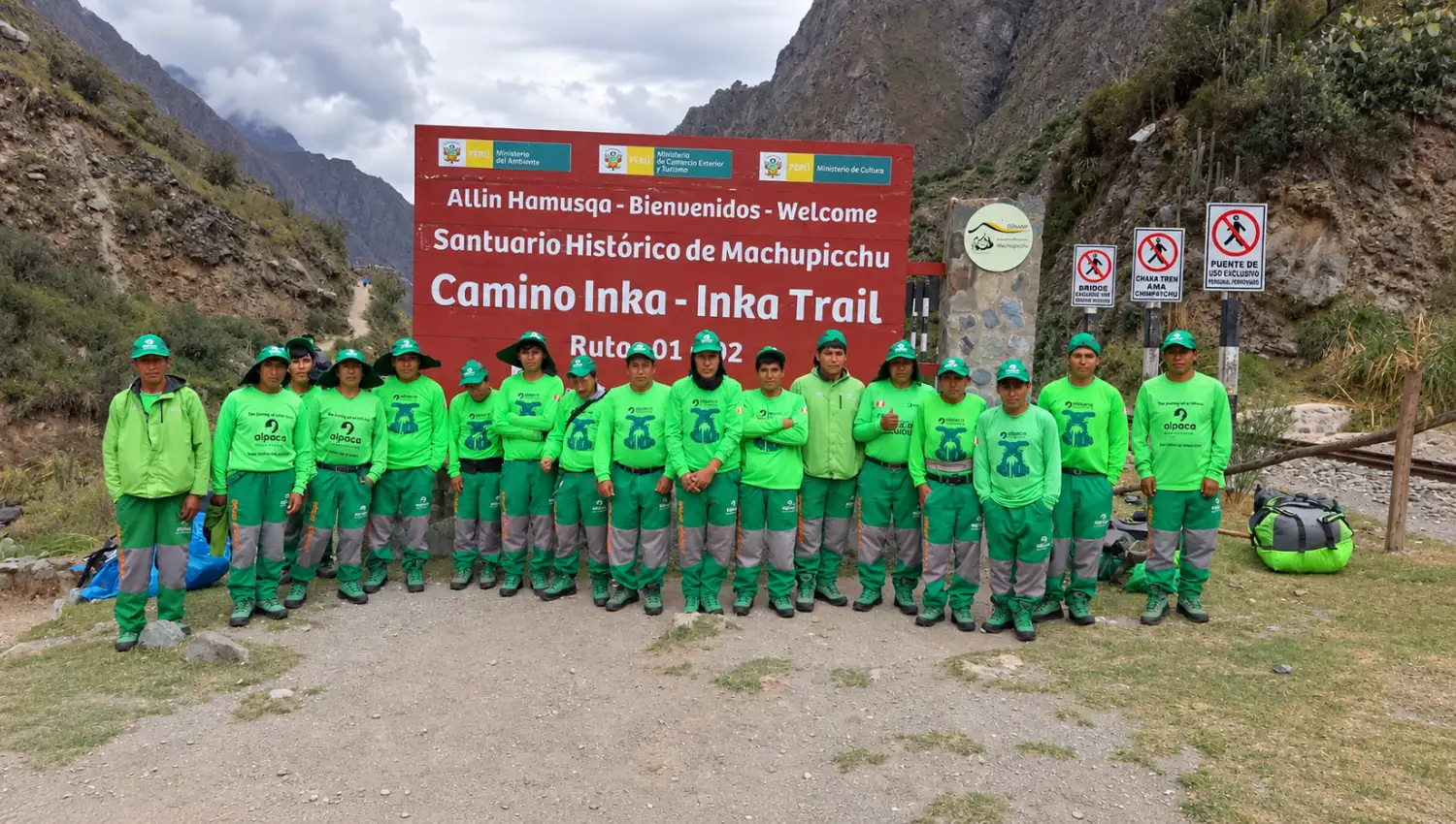 porters banner inca trail