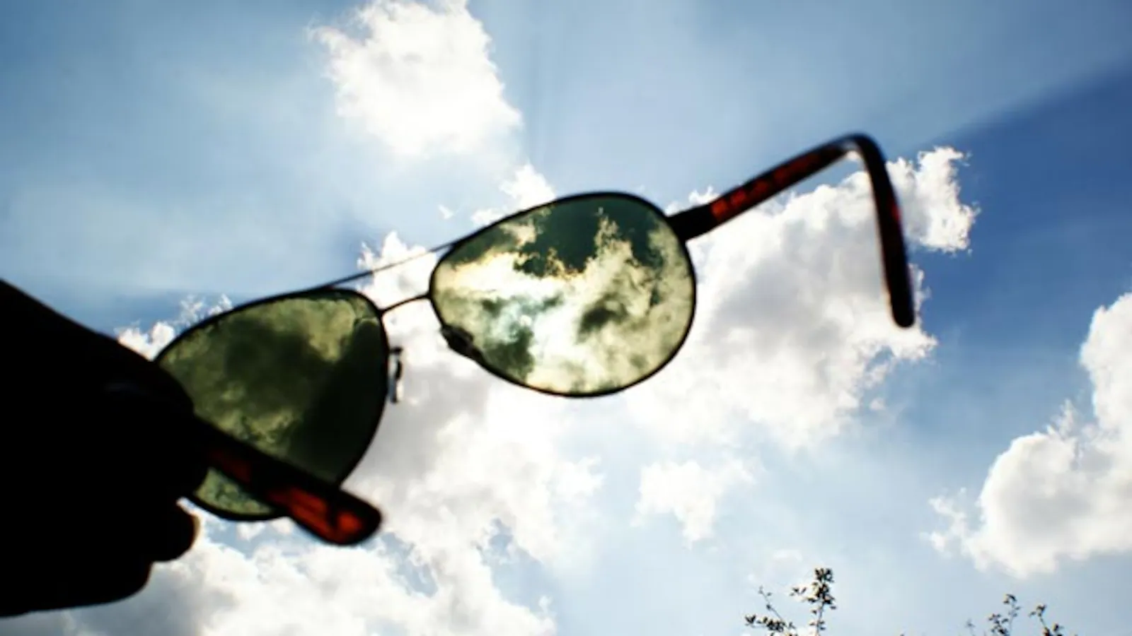 Sunglasses on Cloudy Days Sunglasses on Cloudy Days