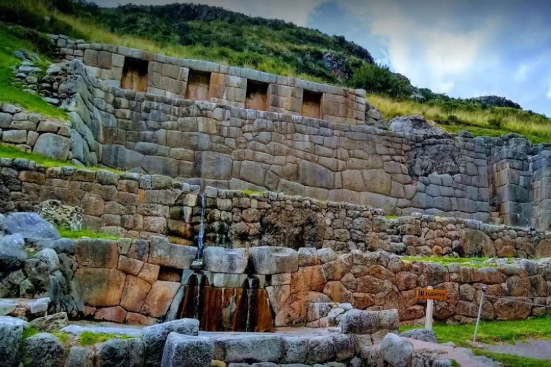 Tambomachay: guía completa del sitio arqueológico inca del agua en Cusco