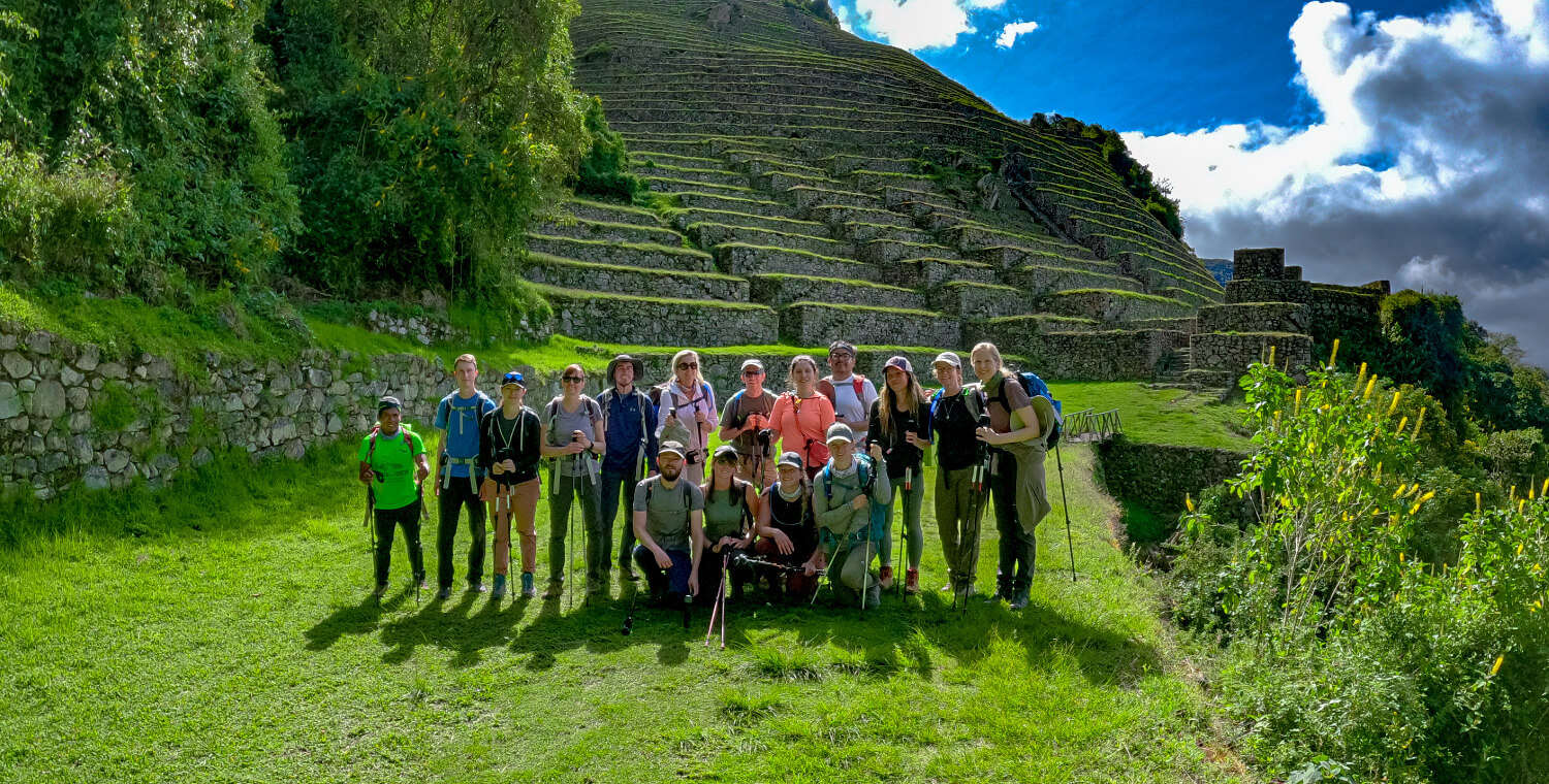 travelers visiting Intipata archaeological site with Alpaca Expeditons