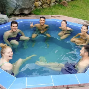 Trekkers in hot tub on Salkantay Trek - Alpaca Expeditions