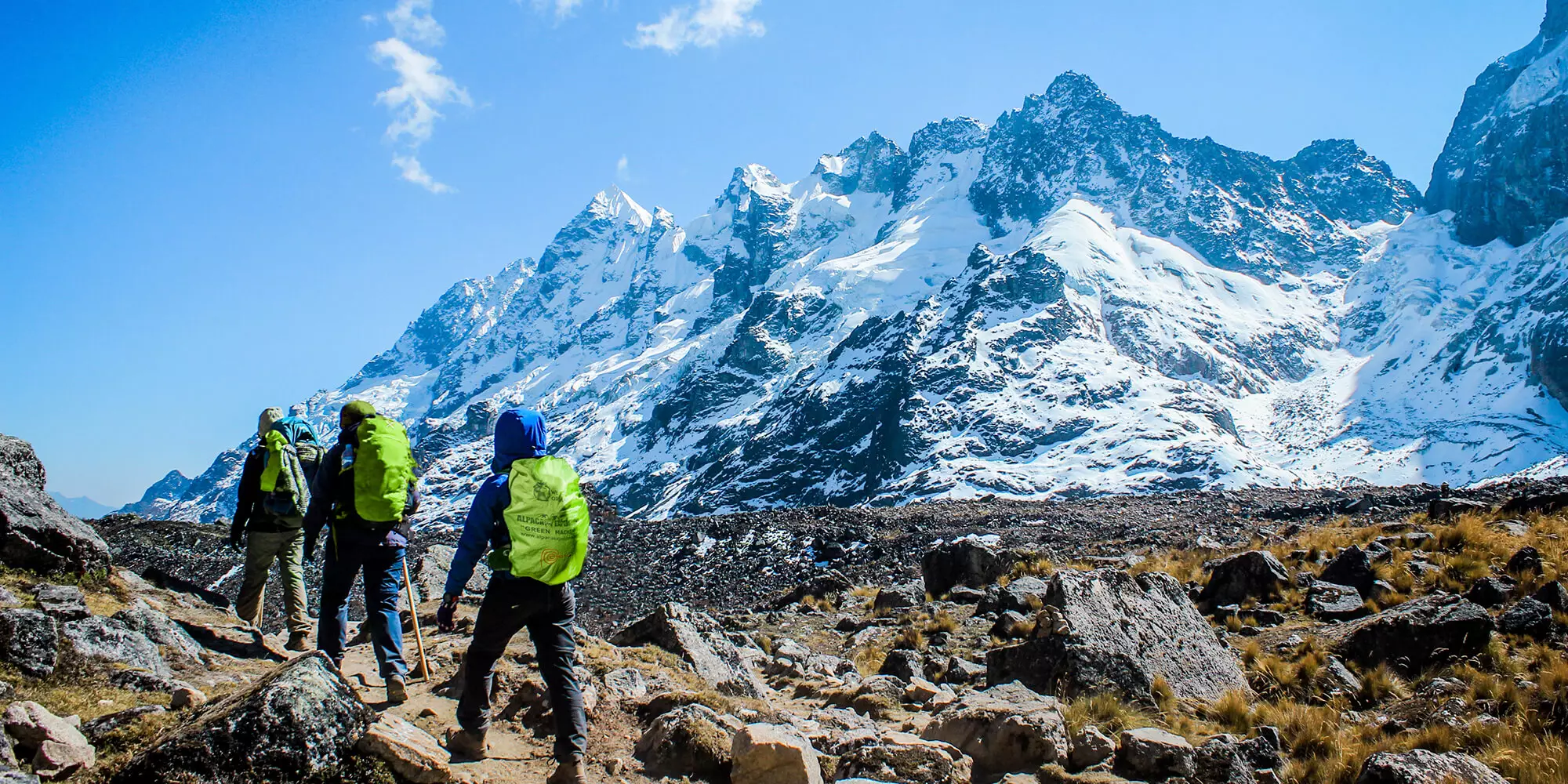 Paisaje andino Montaña Salkantay Camino