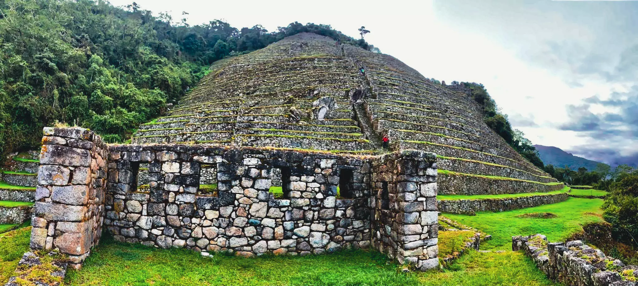 Intipata inca trail trek