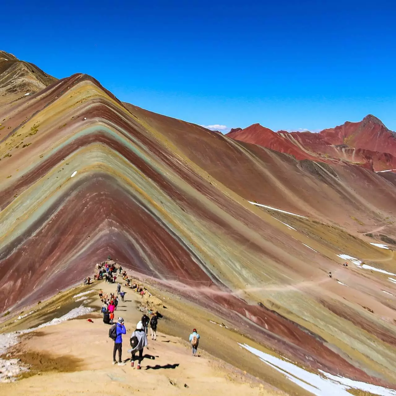 Montaña de los 7 colores caminata