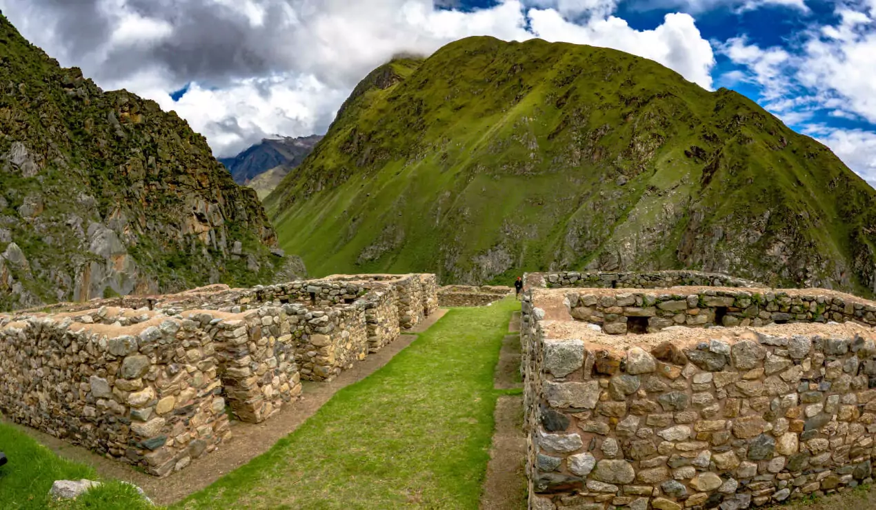 Sitio arqueológico de Paucarcancha, Cusco, Peru