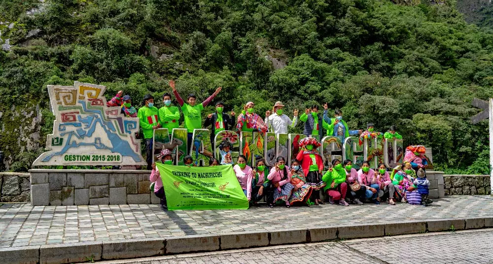 inca trail porters visits Historic Sanctuary of Machu Picchu alpaca expeditions