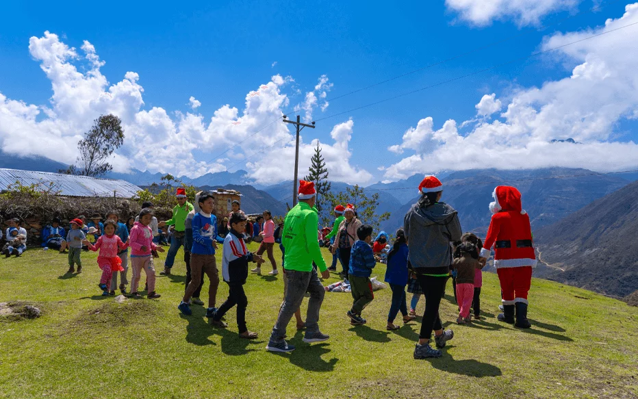 christmas children in Peru