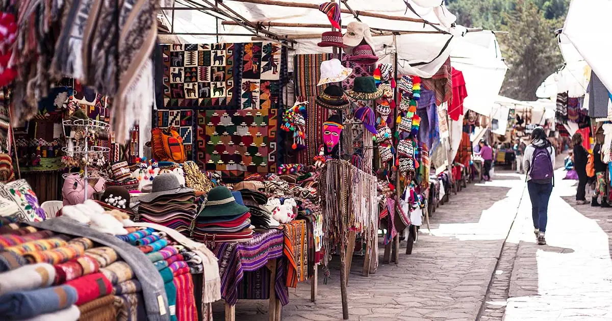 Buying Peru’s Traditional Clothing